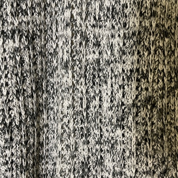 Long Grey Vest / Suzy Shier - Picture 3 of 4